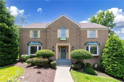 111 Cidar Ln, Mcmurray, PA 15317