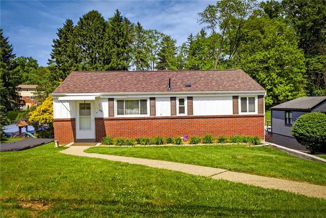 941 Logan Rd, Bethel Park, PA 15102