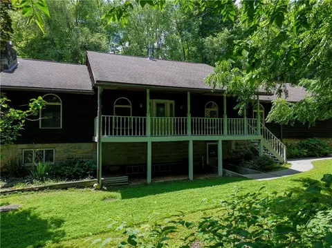 120 Alter Rd, New Kensington, PA 15068
