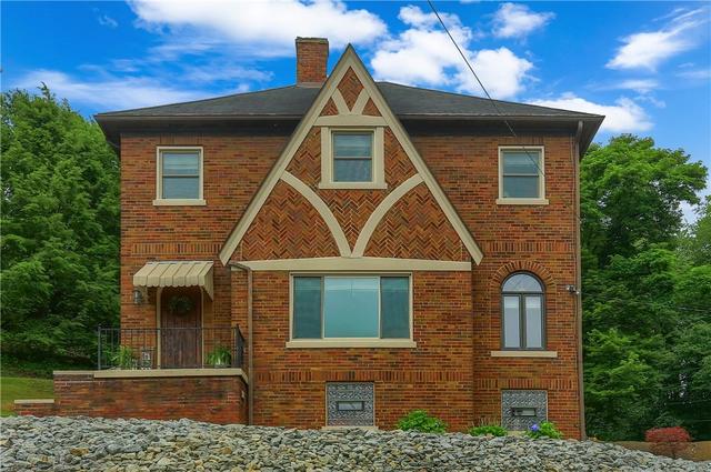 1350 Lindbergh Ave, Aliquippa, PA 15001