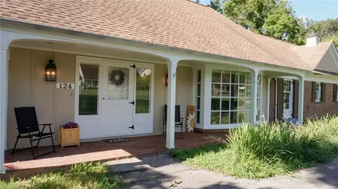124 Hermitage Cir, Ligonier, PA 15658