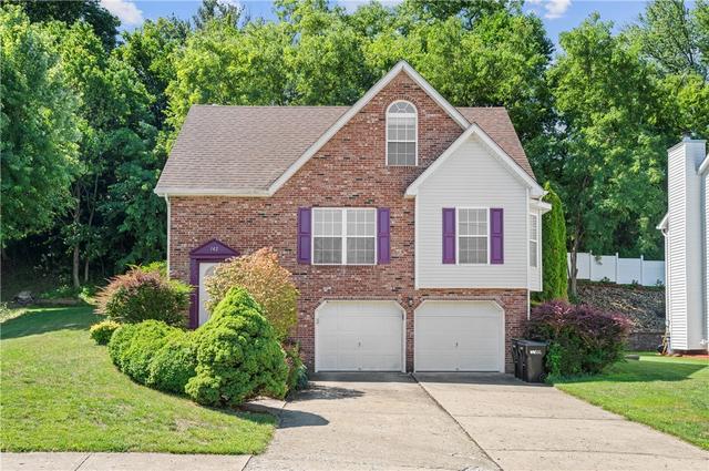 142 Jarod Dr, Coraopolis, PA 15108
