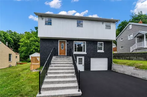 1113 Grandview Ave, Coraopolis, PA 15108