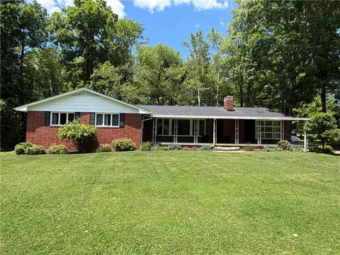 320 Cherry Hl, Greenville, PA 16125