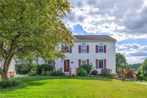 420 Lexington Dr, Greensburg, PA 15601