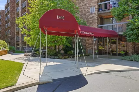 1500 Cochran Rd #901, Pittsburgh, PA 15243