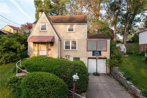 5208 White Oak Dr, Verona, PA 15147