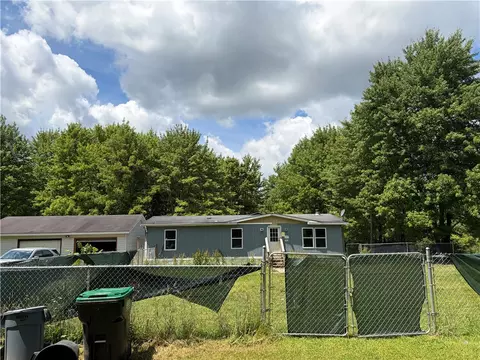 1370 Hoffman Ln, Hermitage, PA 16148