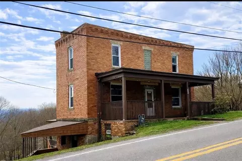 1119 Hancock Ave, Vandergrift, PA 15690