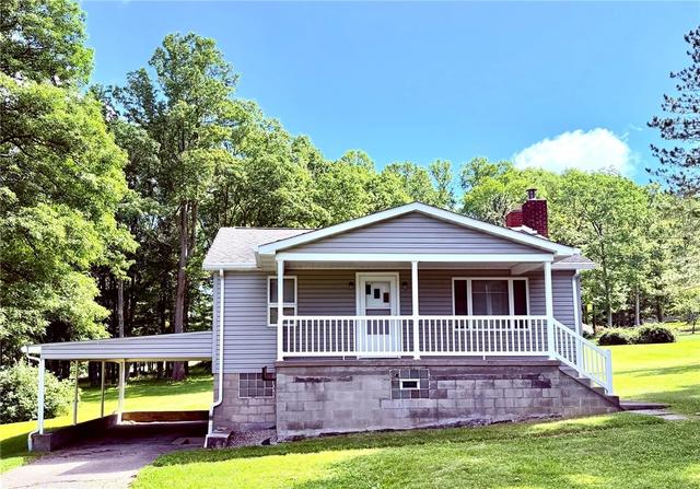 328 Keslar School Rd, Acme, PA 15610