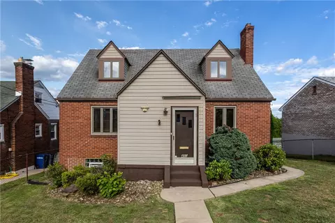 412 Phillips Ave, Mckees Rocks, PA 15136