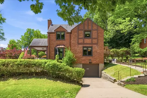 332 Sleepy Holw, Pittsburgh, PA 15228