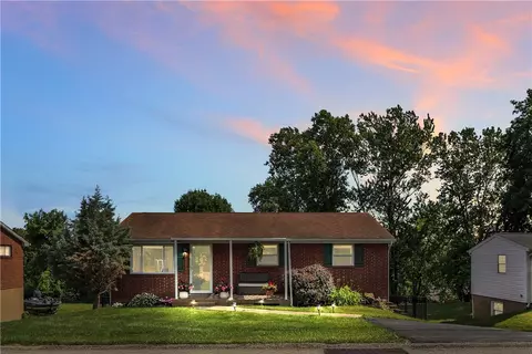 212 Seanor Rd, Irwin, PA 15642