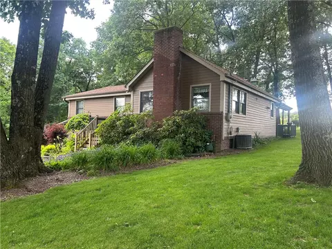 108 Needham Dr, Valencia, PA 16059