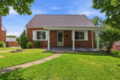 73 Clifford Dr, Pittsburgh, PA 15220
