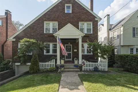 310 Morrison Dr, Pittsburgh, PA 15216