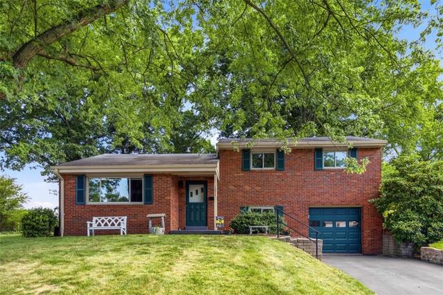 1277 Star Ridge Dr, Pittsburgh, PA 15241