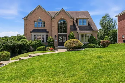 249 Village, Canonsburg, PA 15317