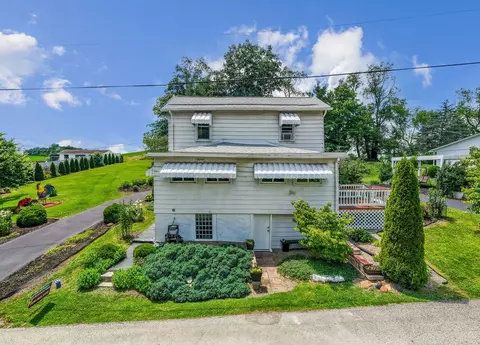 105 Dutchtown, Herminie, PA 15637