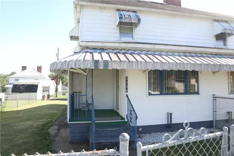 3346 3rd St, Grindstone, PA 15442