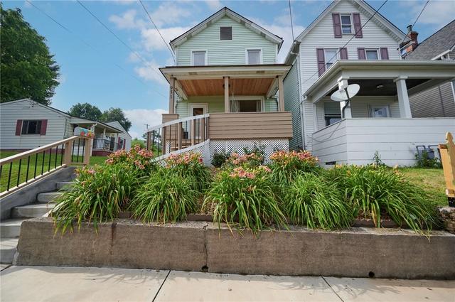951 Roup Ave, Brackenridge, PA 15014