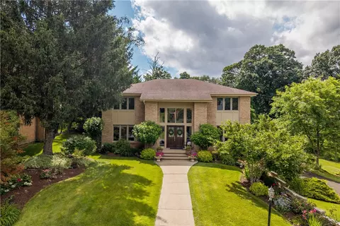1029 Tall Trees Dr, Pittsburgh, PA 15241