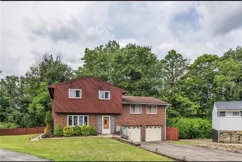 321 Saint Moritz Dr, Monroeville, PA 15146