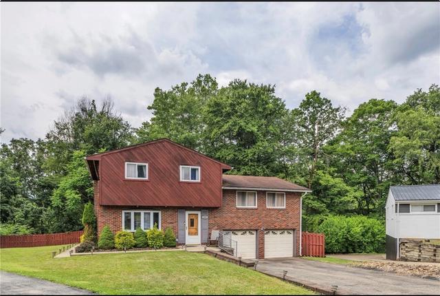 321 Saint Moritz Dr, Monroeville, PA 15146