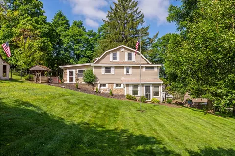 5551 Claytona Dr, Bethel Park, PA 15102