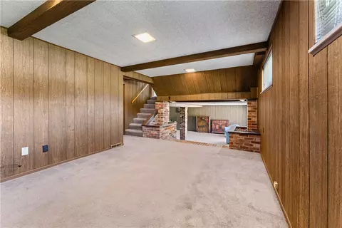 Living - 20 Mccarrell Rd, Hickory, PA 15340 photo 5 of 6