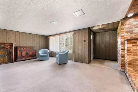 Living - 20 Mccarrell Rd, Hickory, PA 15340 photo 6 of 6