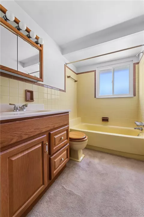 Bath - 20 Mccarrell Rd, Hickory, PA 15340 photo 1 of 3