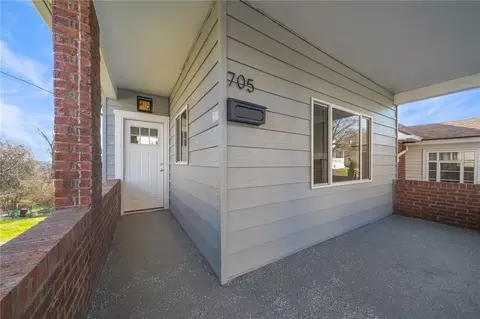705 Burbridge St, Mckeesport, PA 15133
