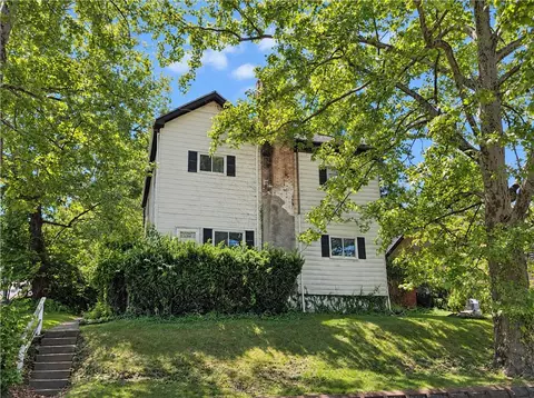 726 E 9th Ave, Homestead, PA 15120