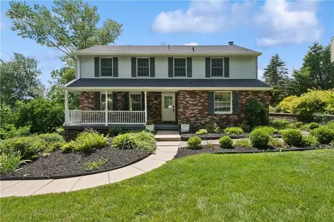 1800 Taper Dr, Pittsburgh, PA 15241