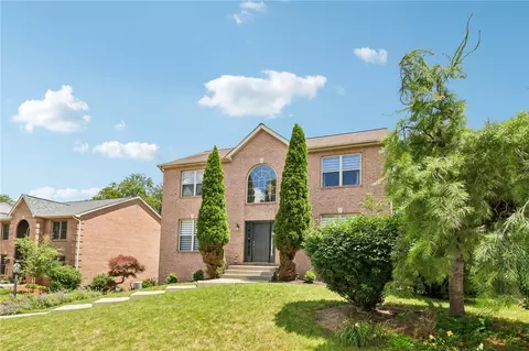 1712 Dawn, Sewickley, PA 15143
