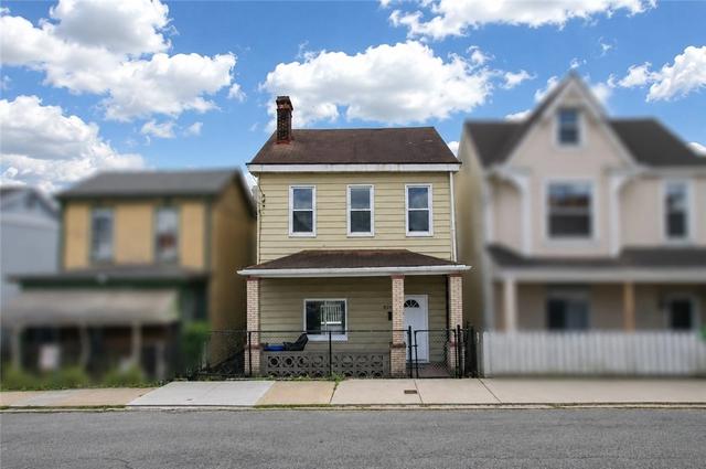 826 Eureka St, Pittsburgh, PA 15210