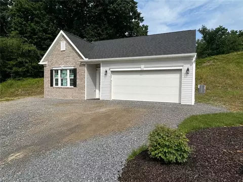 103 Deana Dr, Mckees Rocks, PA 15136