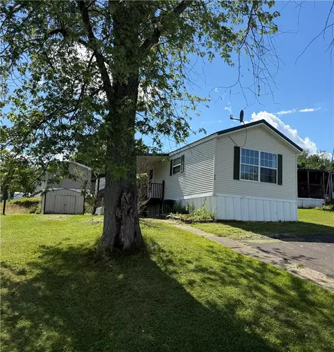 40 Mobile Rd, Washington, PA 15301