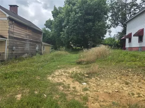 114 Reed Ave, Monessen, PA 15062