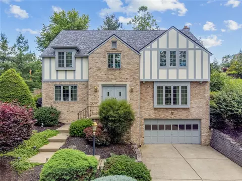95 William Dr, Canonsburg, PA 15317