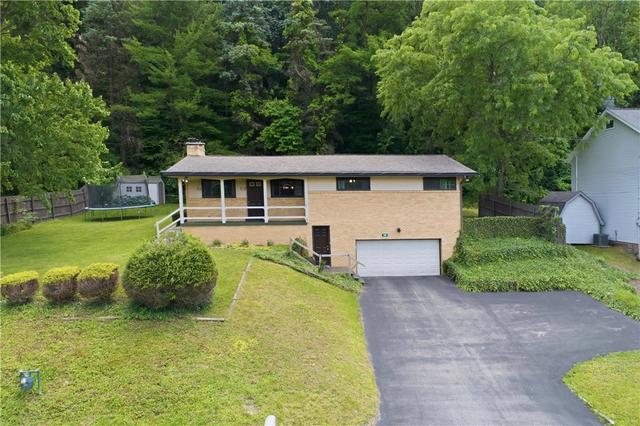 148 Dwellington Dr, Valencia, PA 16059