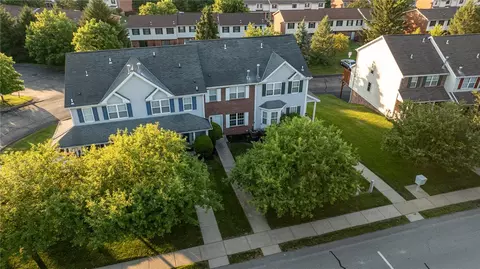 222 Castle Creek Dr, Seven Fields, PA 16046