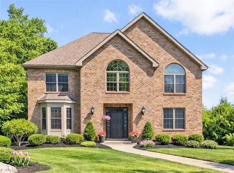 127 Breezewood Dr, Venetia, PA 15367