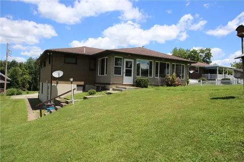 Exterior - 142 3rd Ave, New Eagle, PA 15067 photo 6 of 8