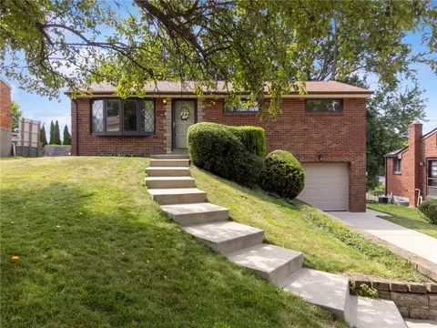 531 Lucy Dr, Pittsburgh, PA 15236
