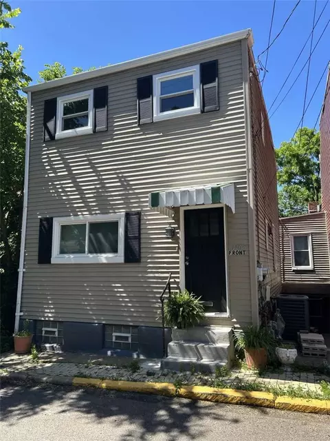 1108 Brabec St, Pittsburgh, PA 15212