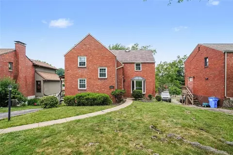 5368 Orchard Hill Dr, Pittsburgh, PA 15236