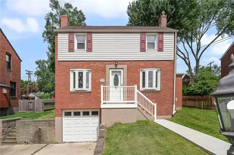 2062 Elmbrook Ln, Pittsburgh, PA 15243