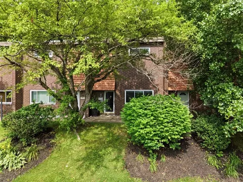 130 Rivermont Ct, Cheswick, PA 15024
